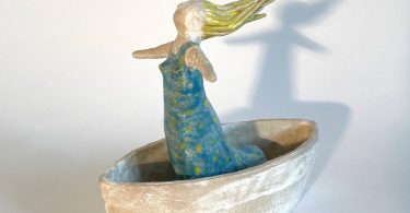 Katharina Böttcher  Keramikobjekt „Vor dem Wind“